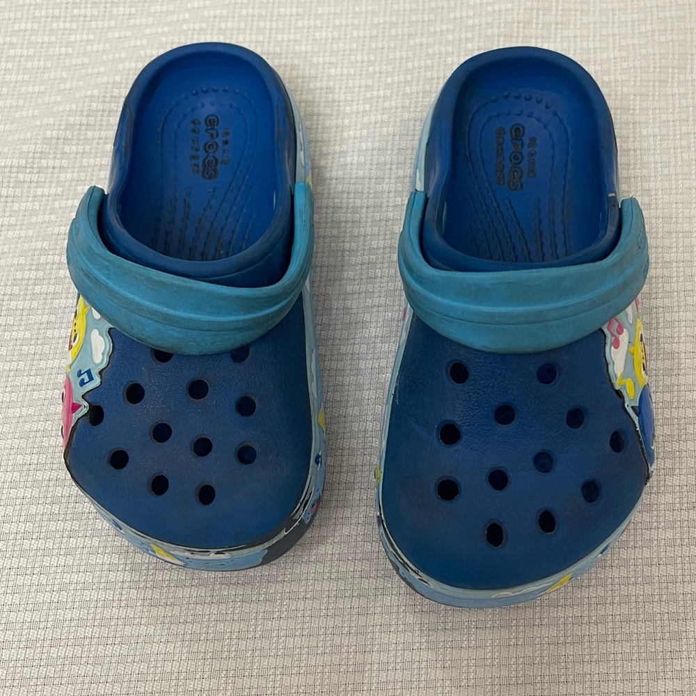 Baby Shark CROCS